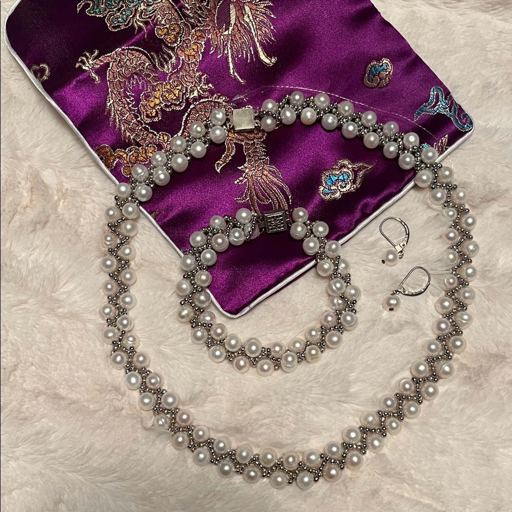 Classic Pearl and Silver Necklace Set - White Pearls